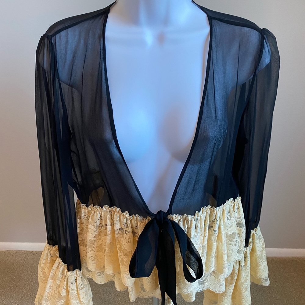Betsey Johnson M/L 100%silk
